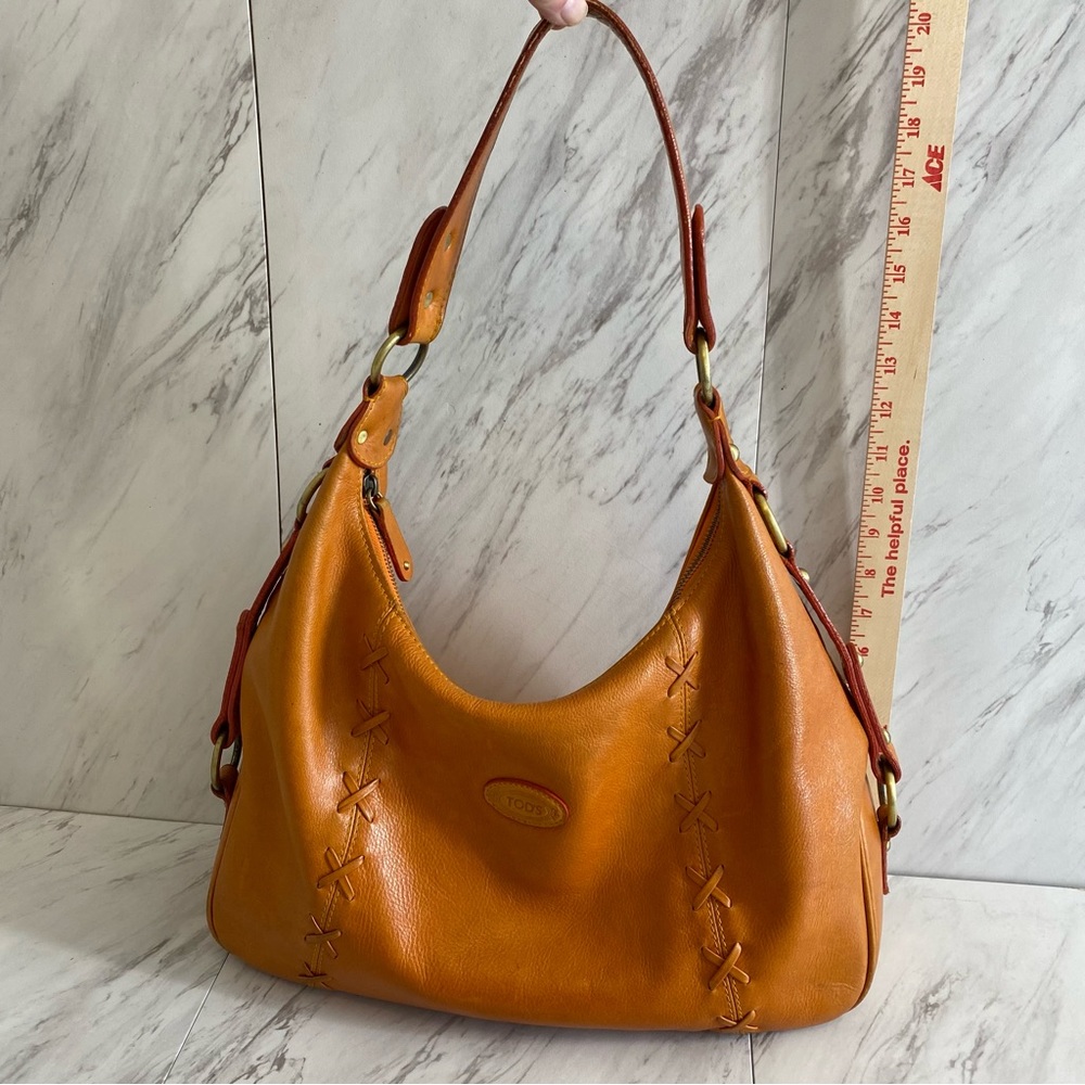 Tod’s hobo style purse all leather camel color - Picture 4 of 16